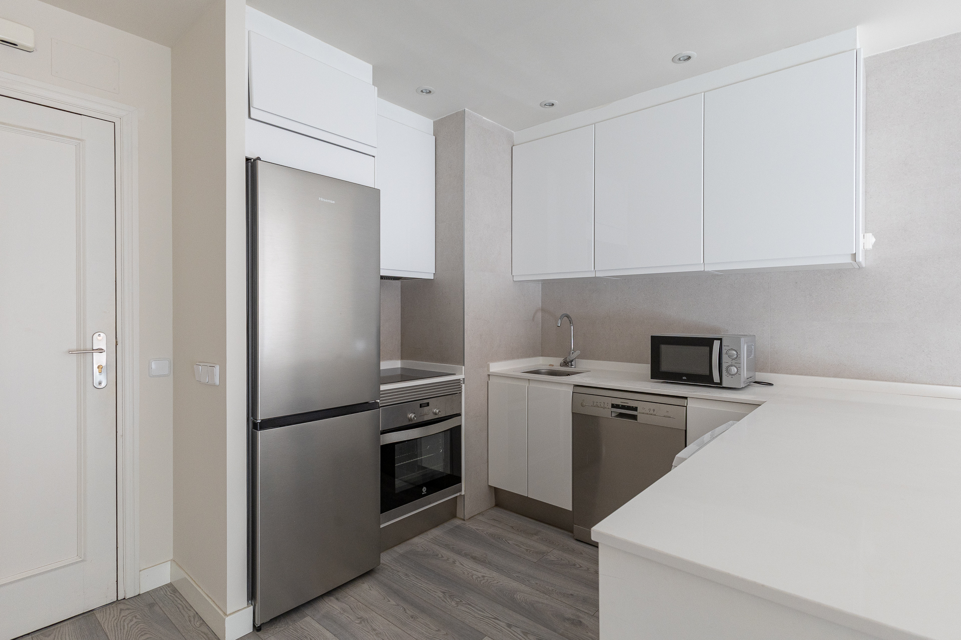 Newly renovated, bright apartment for rent in Chamberí