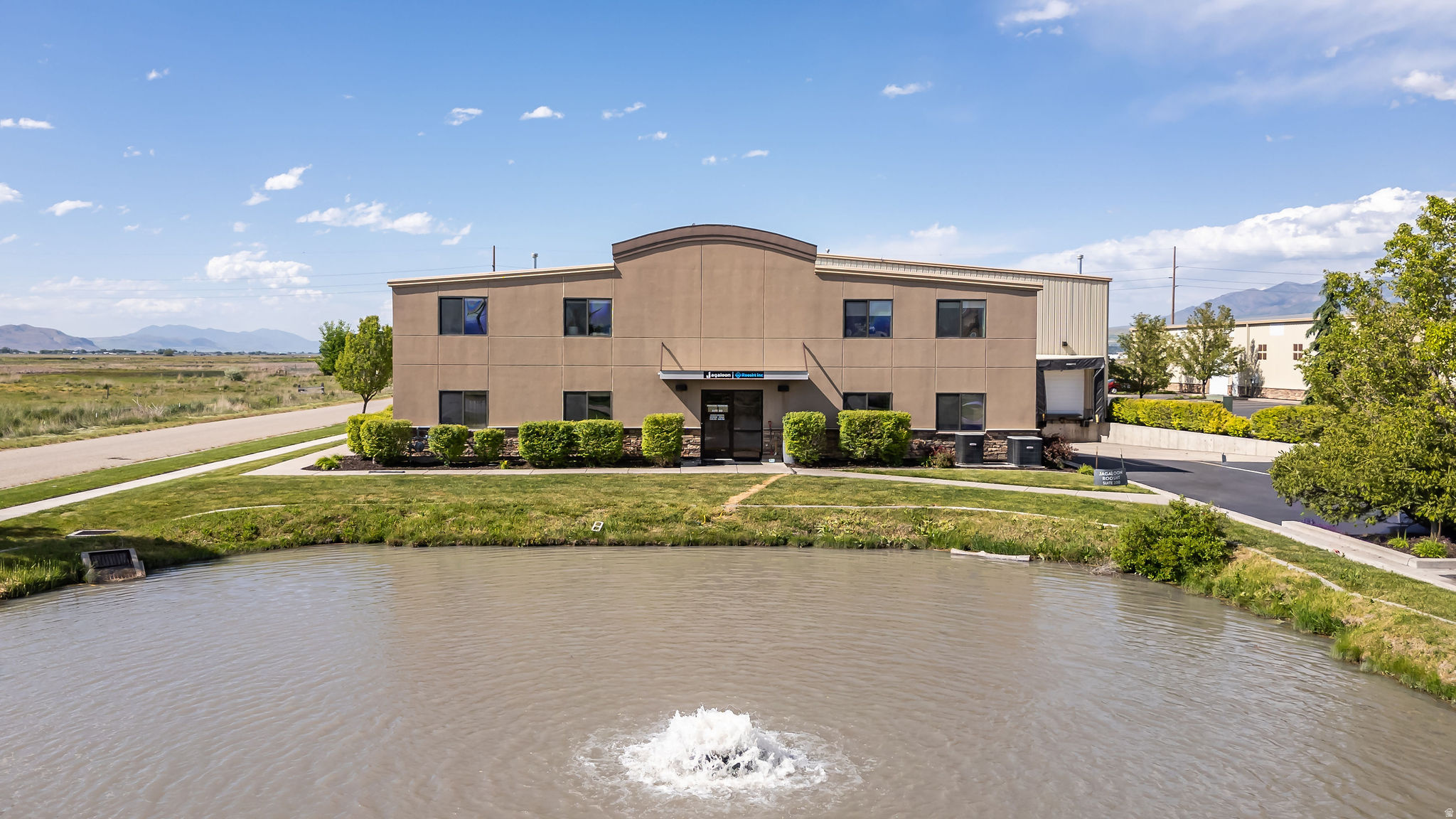 Logan Office/Warehouse For Lease