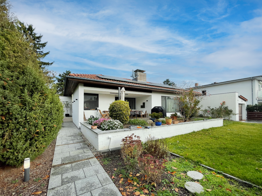 Modernisierter Bungalow zum verlieben!