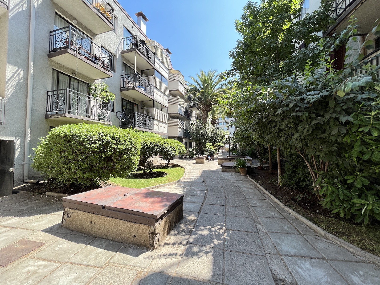 Departamento 2D 2B en primer piso - Plaza Egaña