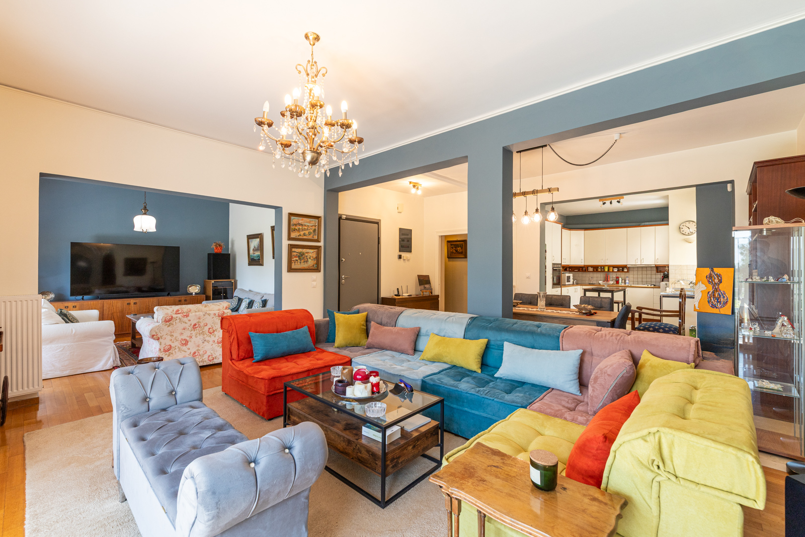 Renovated 200 sq.m. house on 3 separate levels