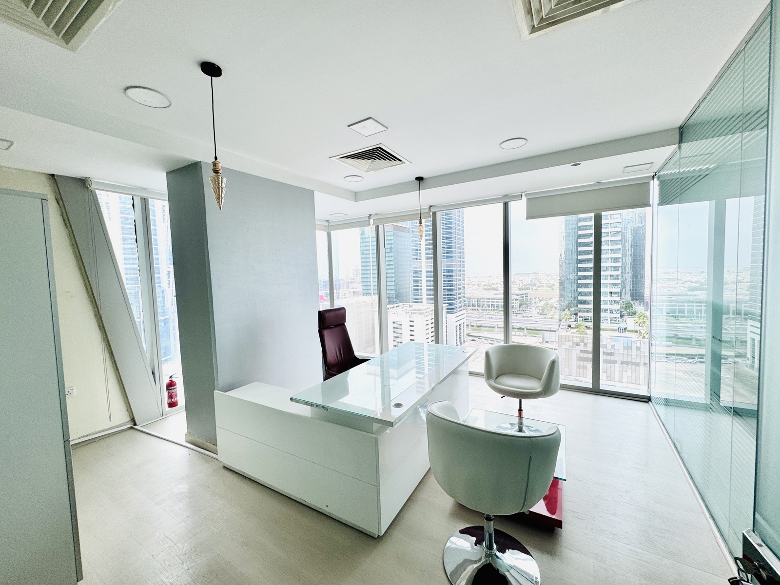 Metro Access Point | Vacant | 4 Cheques