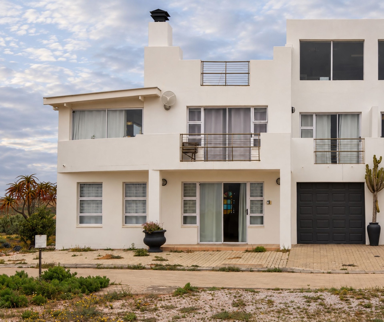 West Coast Minimalism Across Three Refined Levels