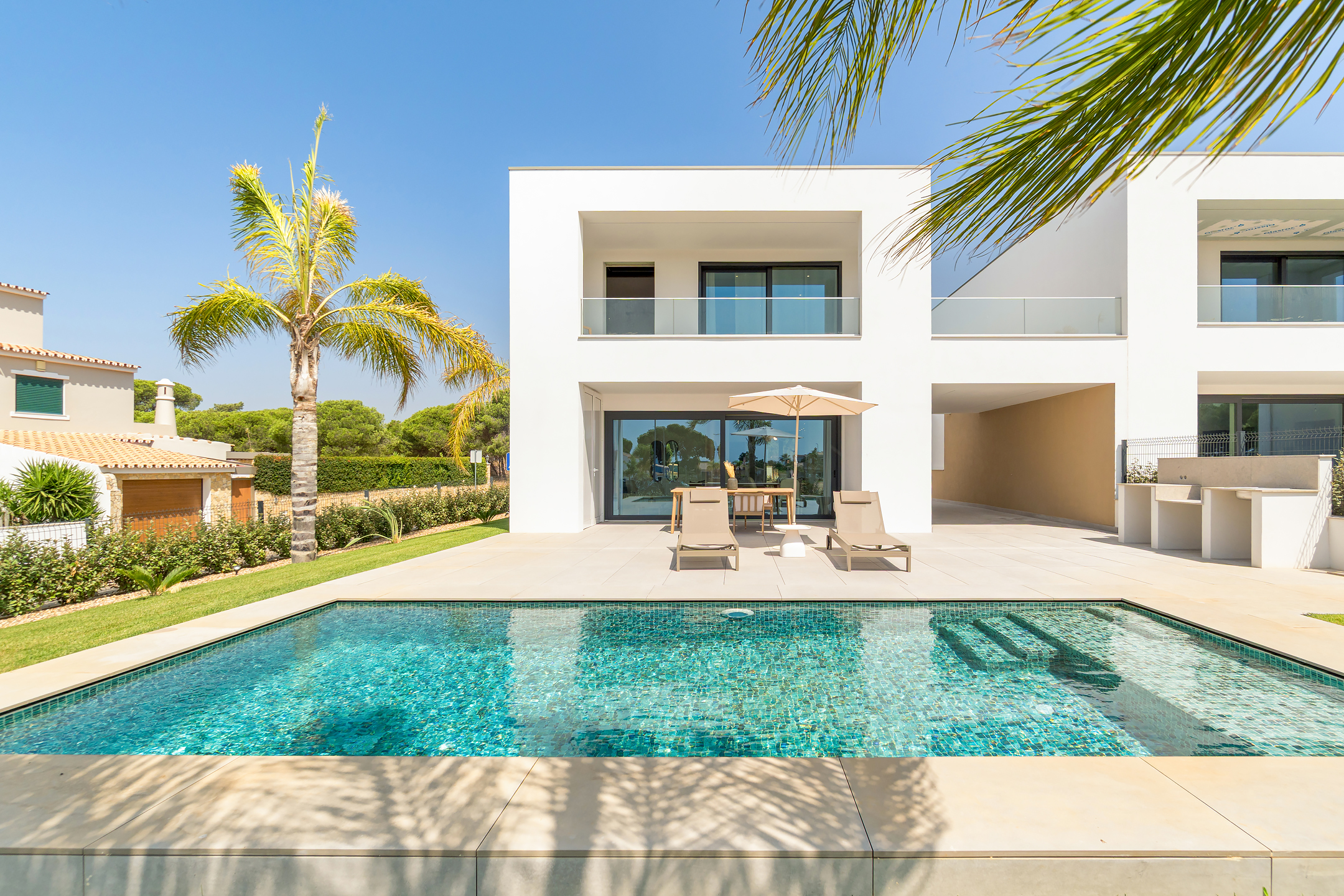 New-build 3-bedroom villa near Vilamoura