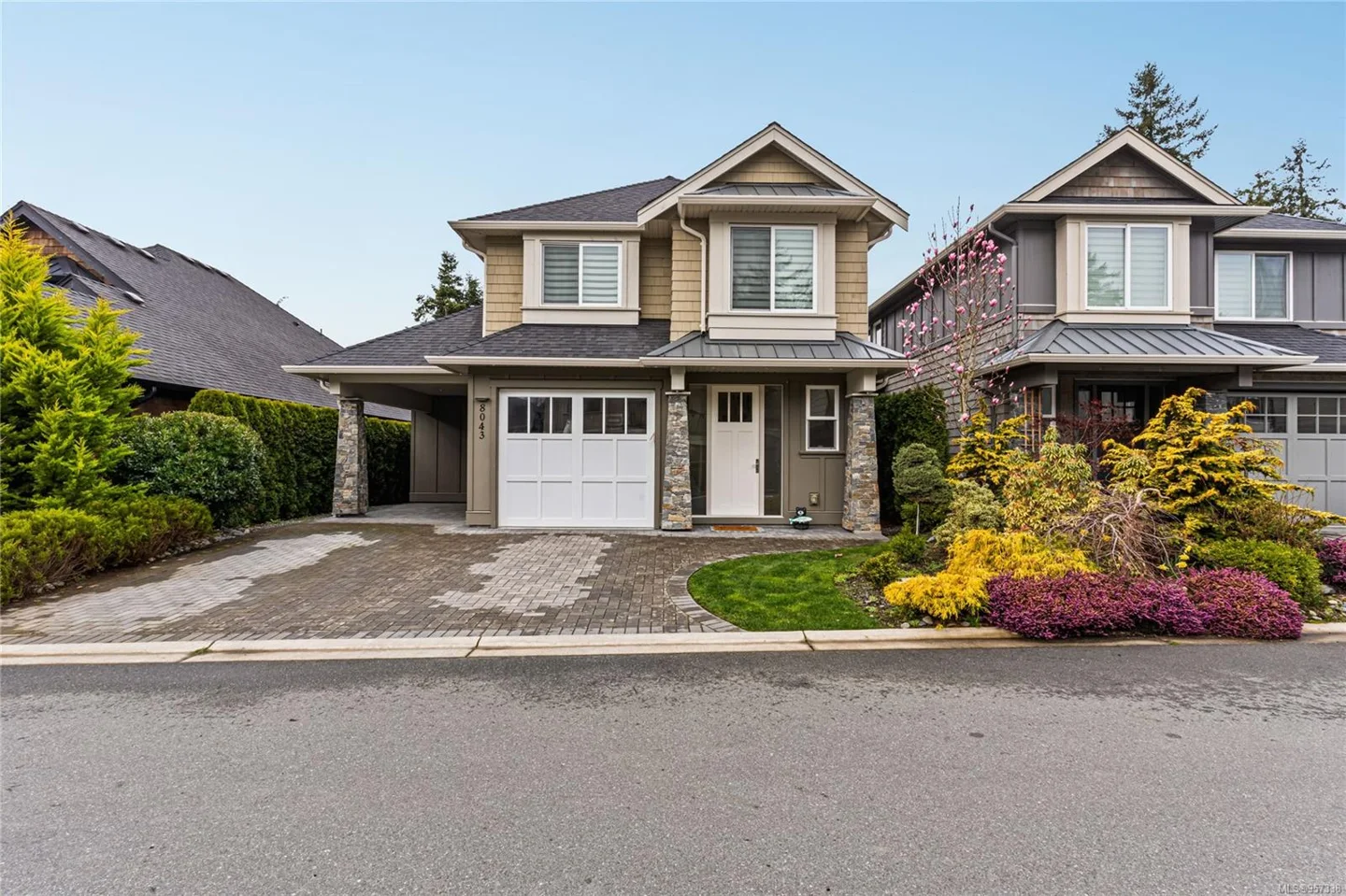 Beautiful Family Home Nestled In The Heart of Saanichton