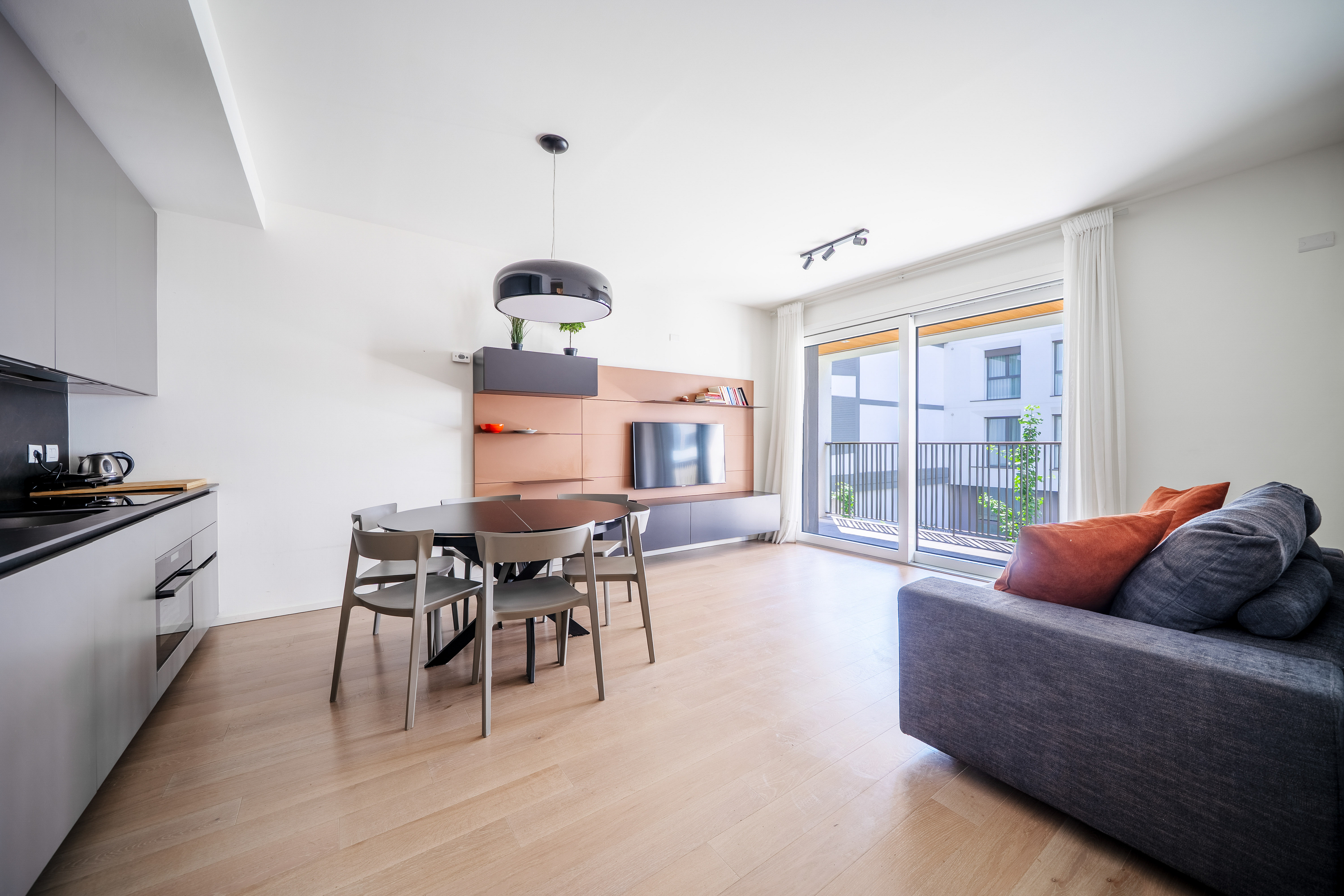 Two-bedroom apartment in a new building on Via Menotti