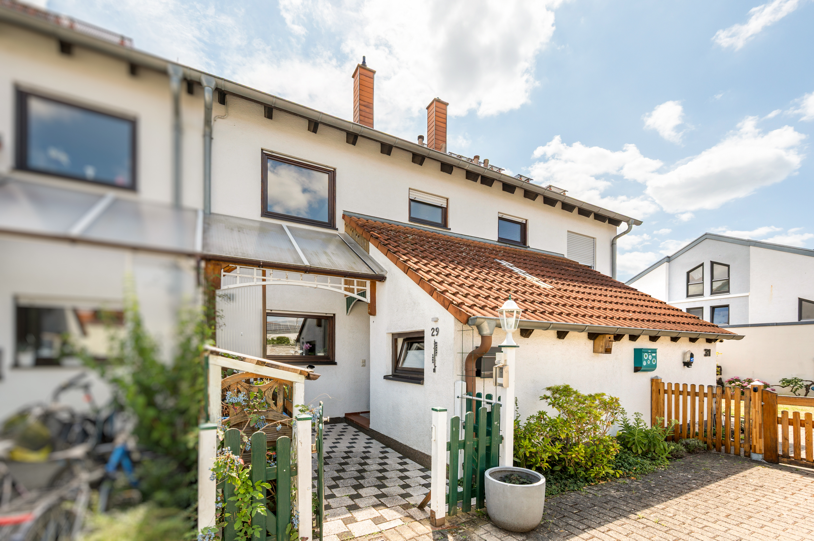 Modernisiertes Reihenhaus: Durchdachter Grundriss trifft auf viele Extras