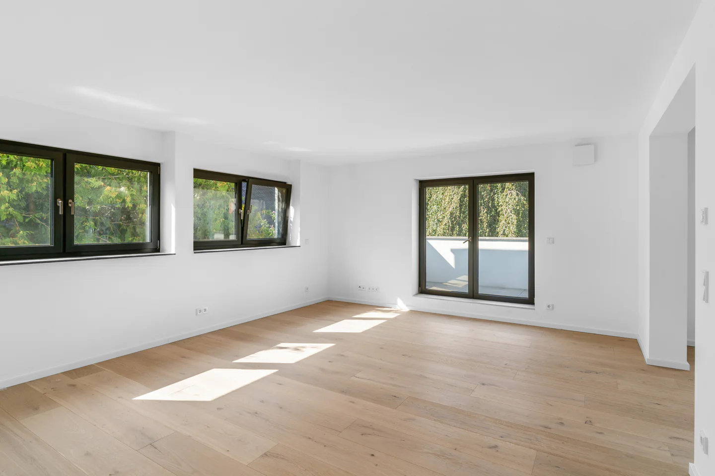 Luxuriöse Maisonettewohnung mit zwei Terrassen und Weitblick - Foto 3