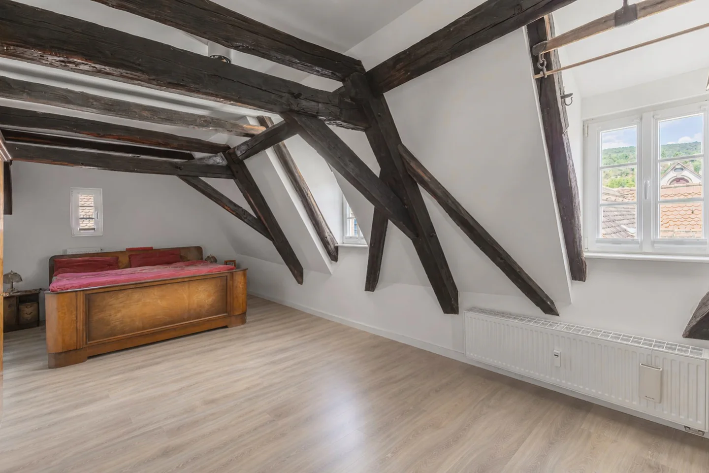Charmant & Kernsaniert: Stadtwohnung mit Balkon, Aufzug und Garage! - Foto 3