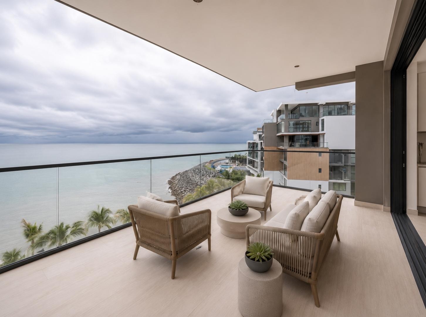Oceanfront luxury at The Palms, Ocean Reef Islands – 2-beds