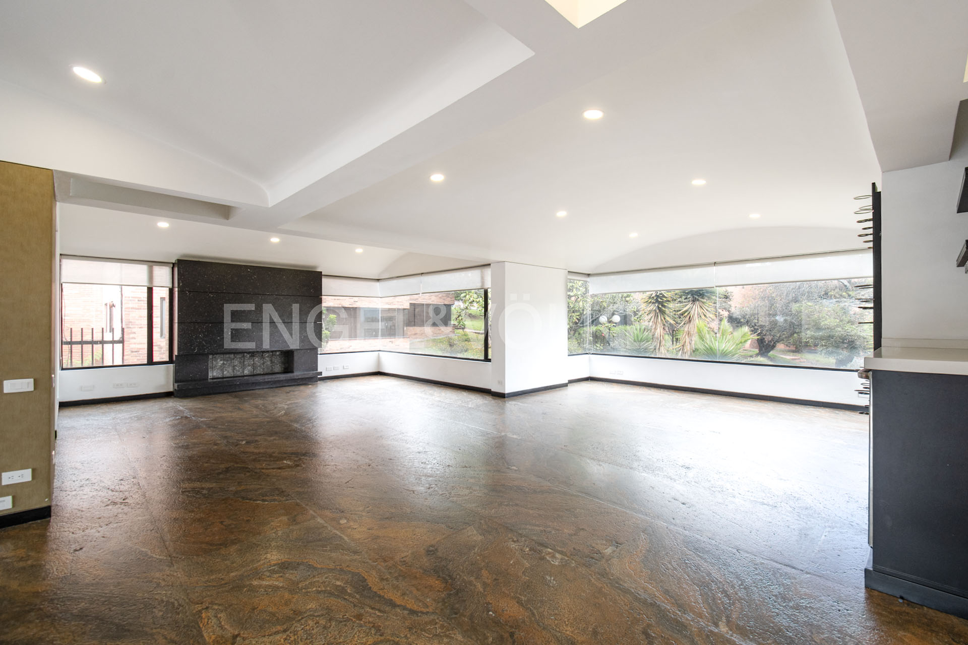 Apartamento con vista para venta en Cerros de Suba (La Arboleda - Provenza)