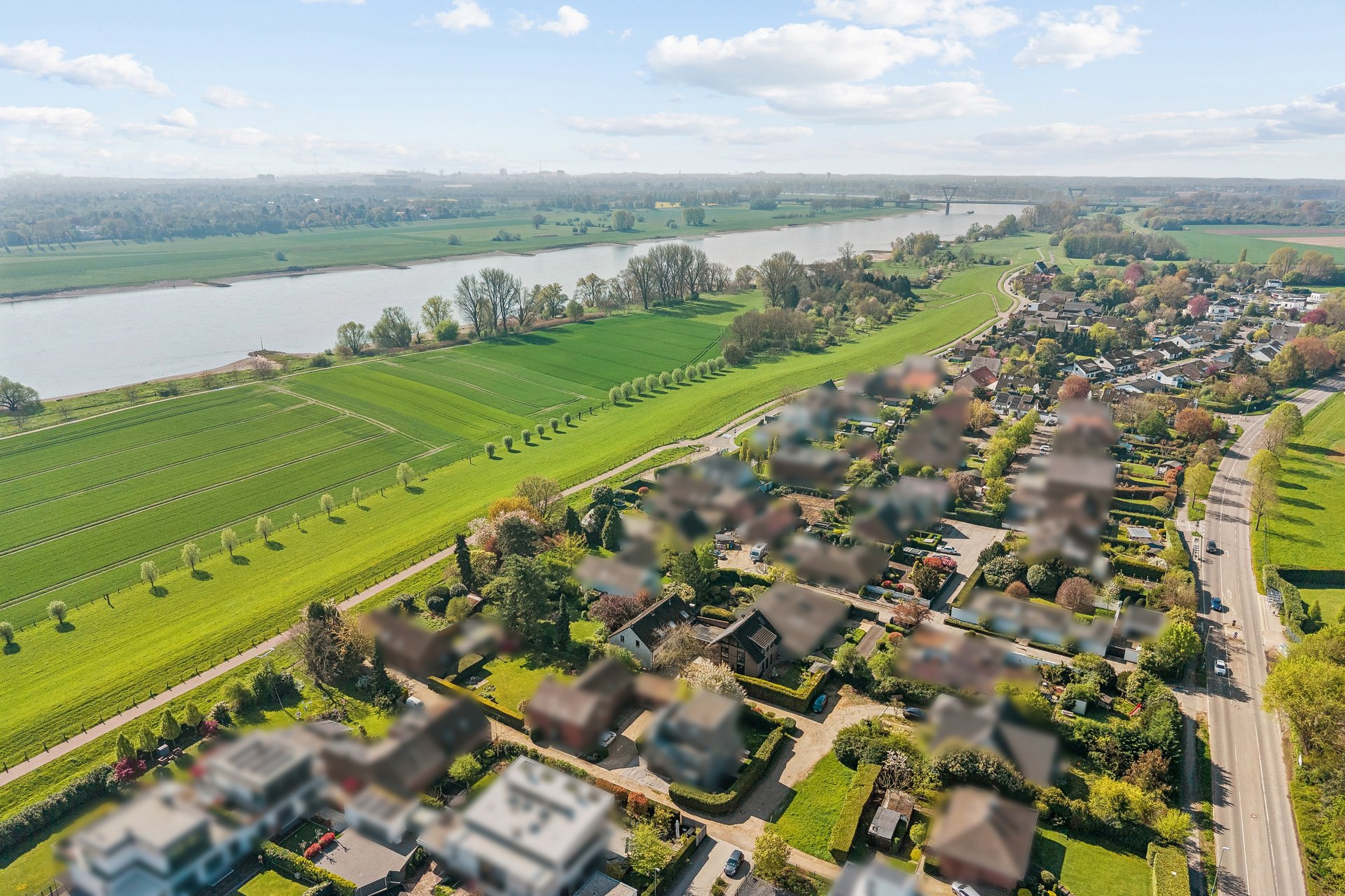 Dream plot right on the Rhine dike
