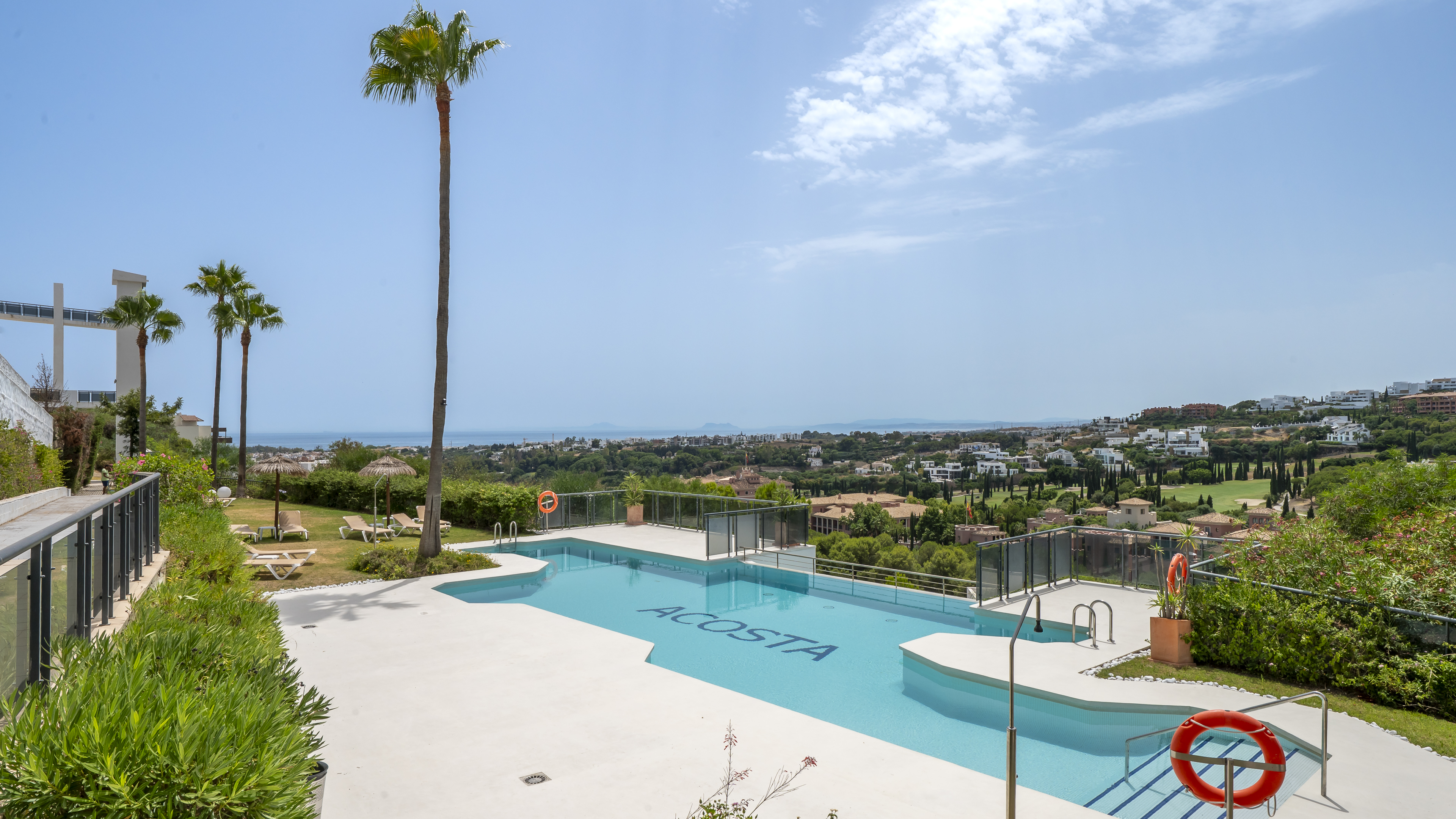 Apartment in Flamingos Golf with Panoramic Sea Views