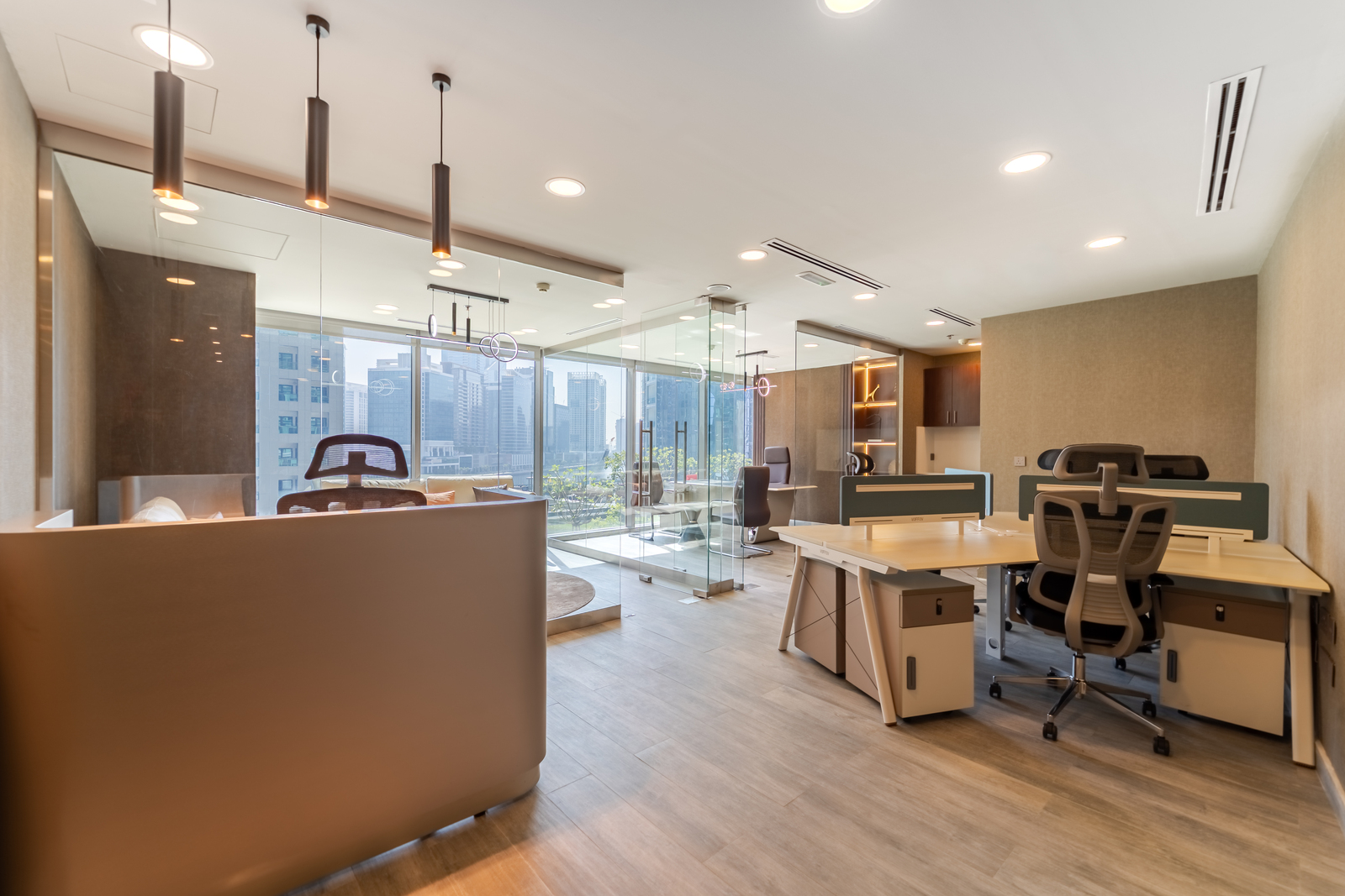 Stunning Interior| Natural Light| Fully Furnished