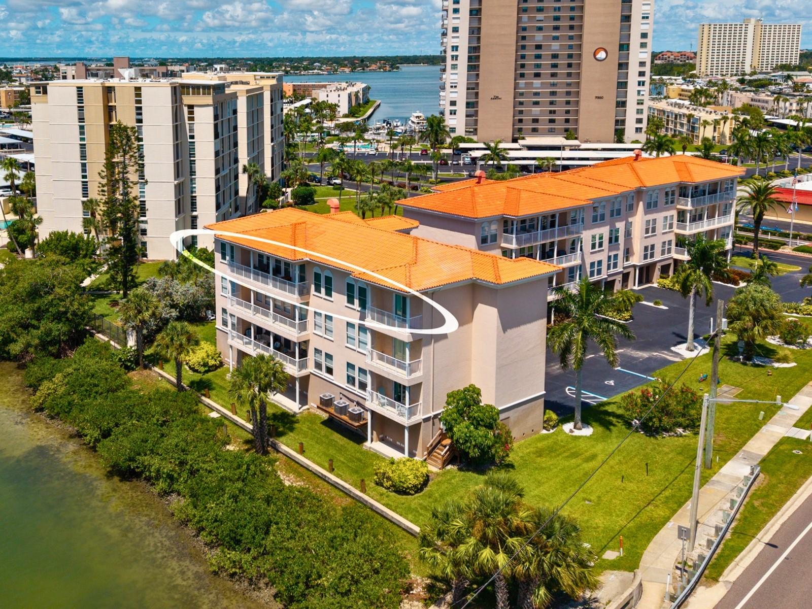 Lease the View. Live the Lifestyle.