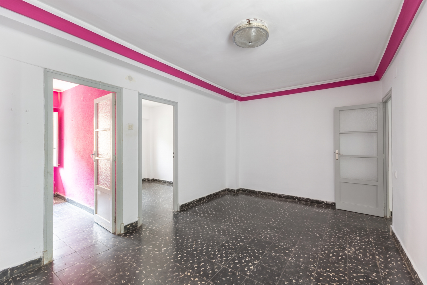 Great chance to renovate and create a custom home in Valencia