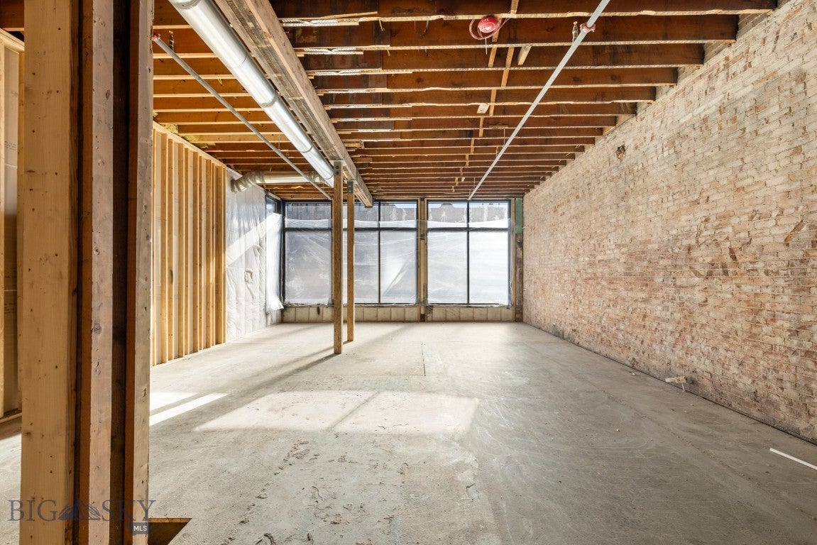 Customizable Commercial Space in Uptown Butte!
