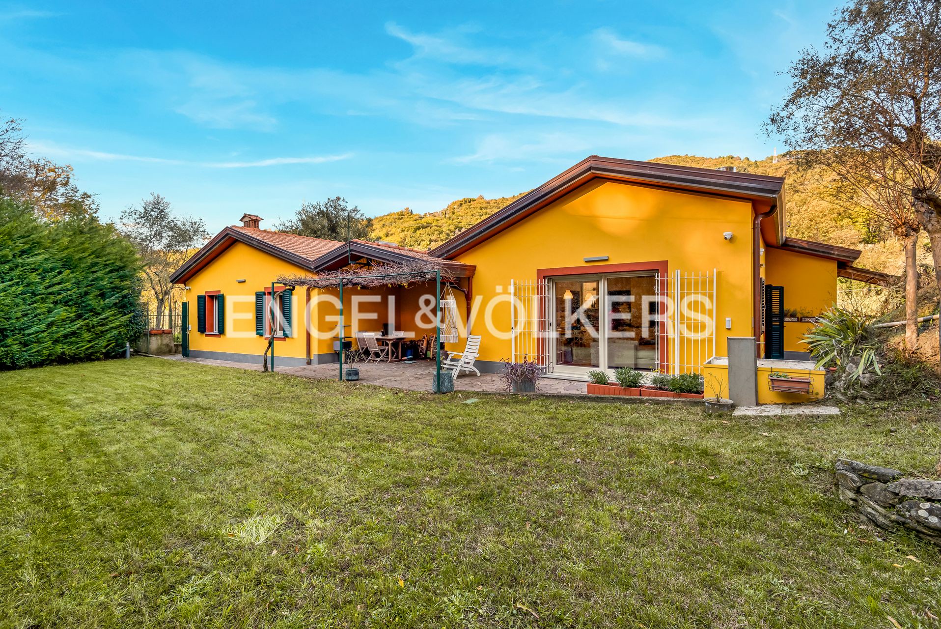 Two floor renovated mill with A4 energy class and private land near the centre of Sarzana