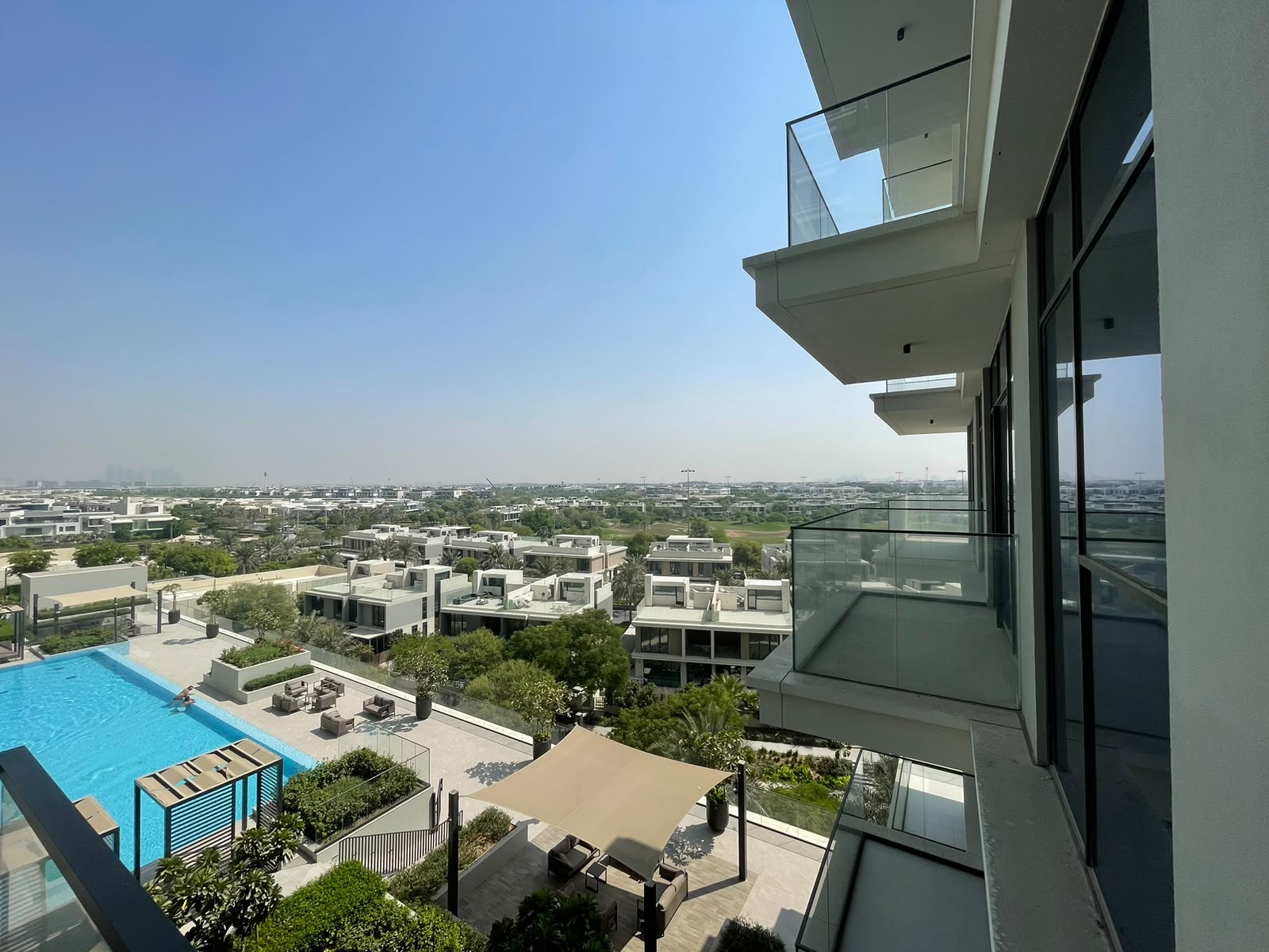 Pool & Golf View | Multiple Cheques | Low Floor
