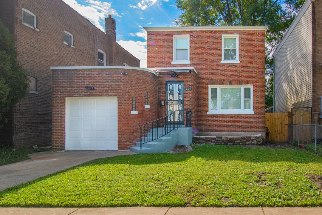 Fully Rehabbed Chicago Chatham Home
