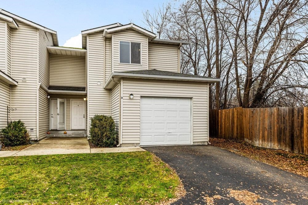Spacious Townhome
