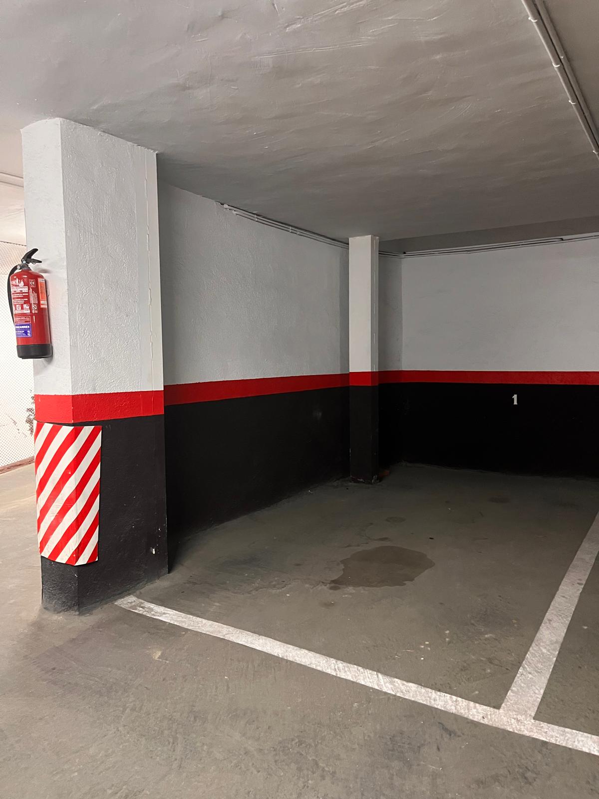 Garage parking space for rent in Malasaña-Universidad