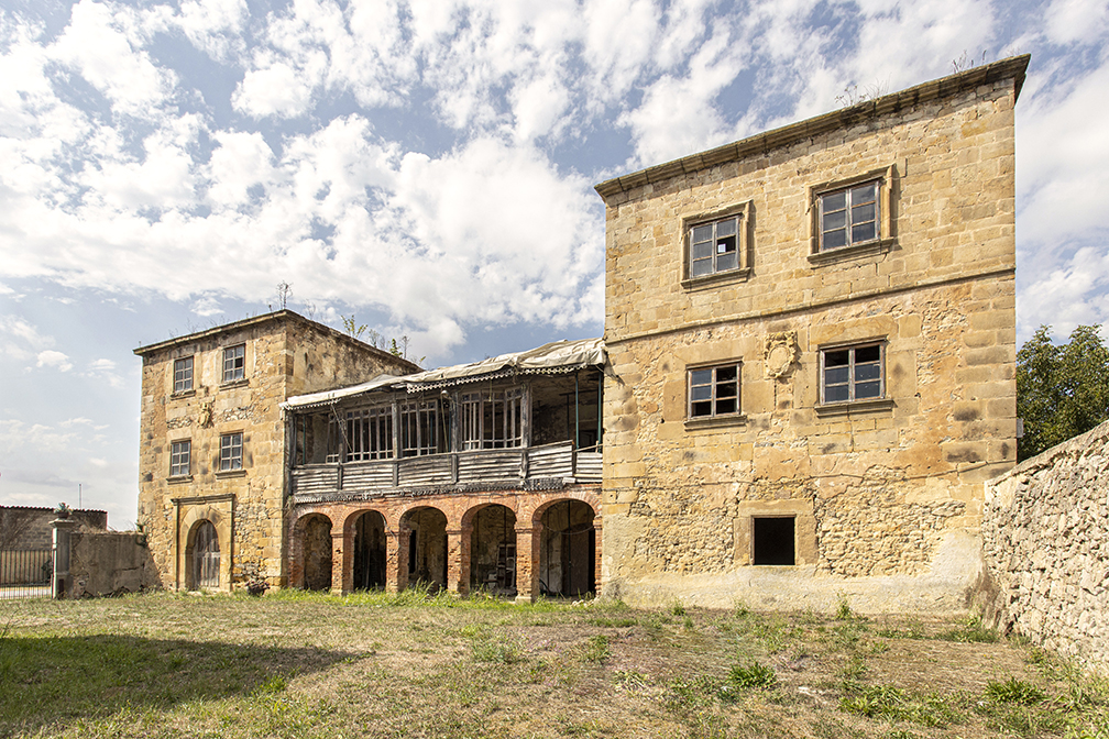 Vigil Quiñones Palace · Moral de Sariego, Asturias