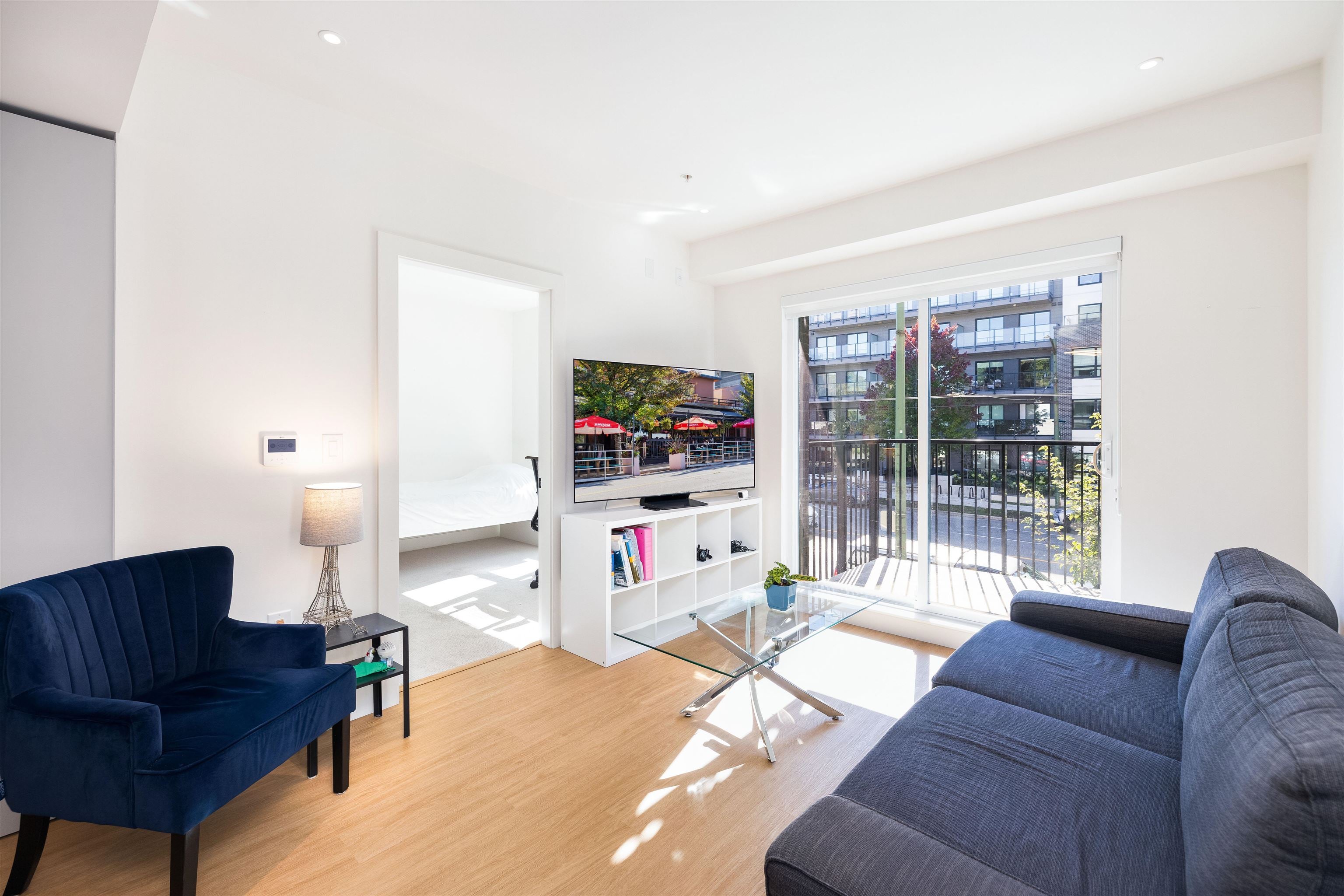 High-End Living, Steps to Commercial Drive