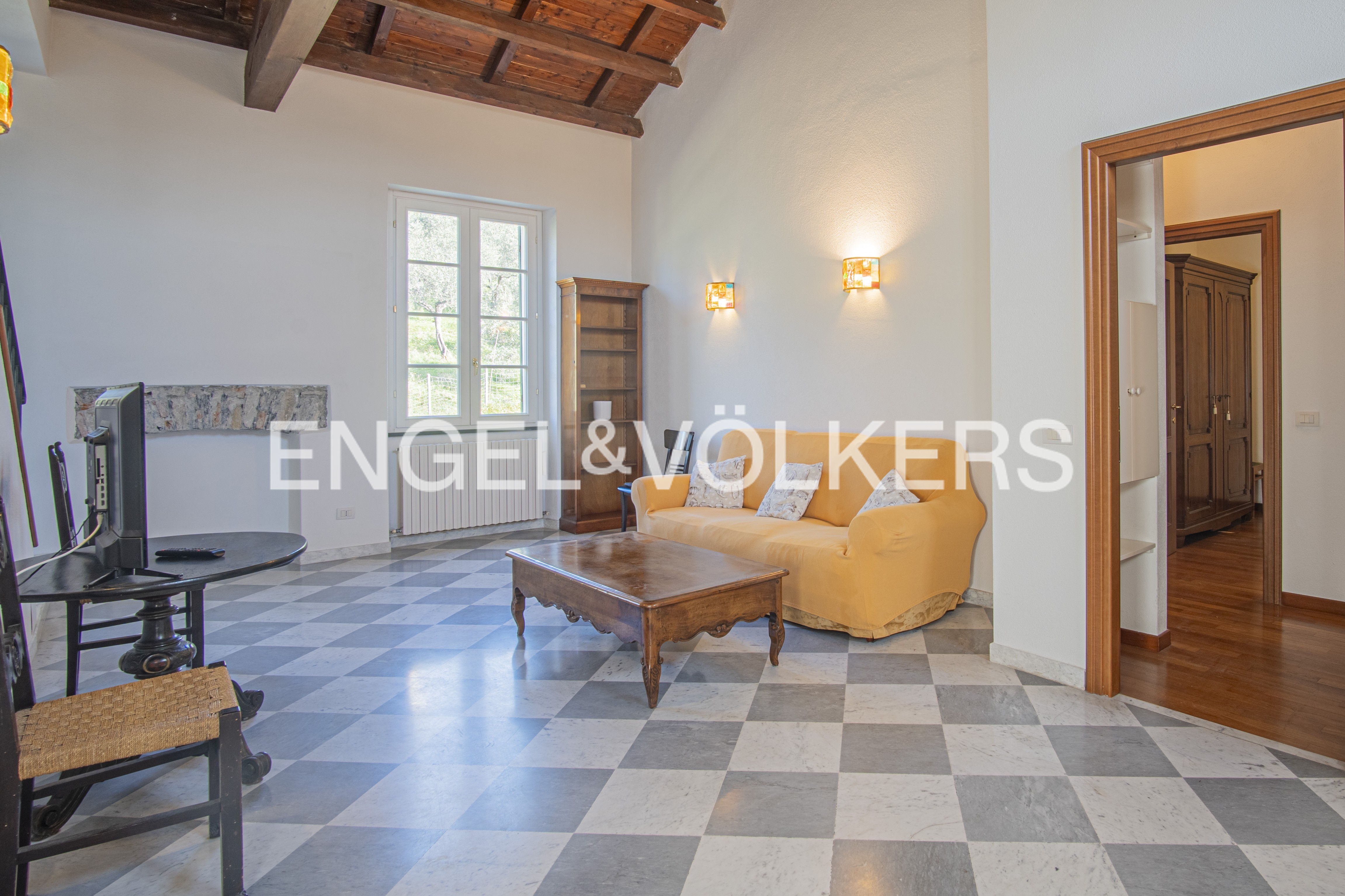 Splendid apartment in the historic center for monthly rentals
