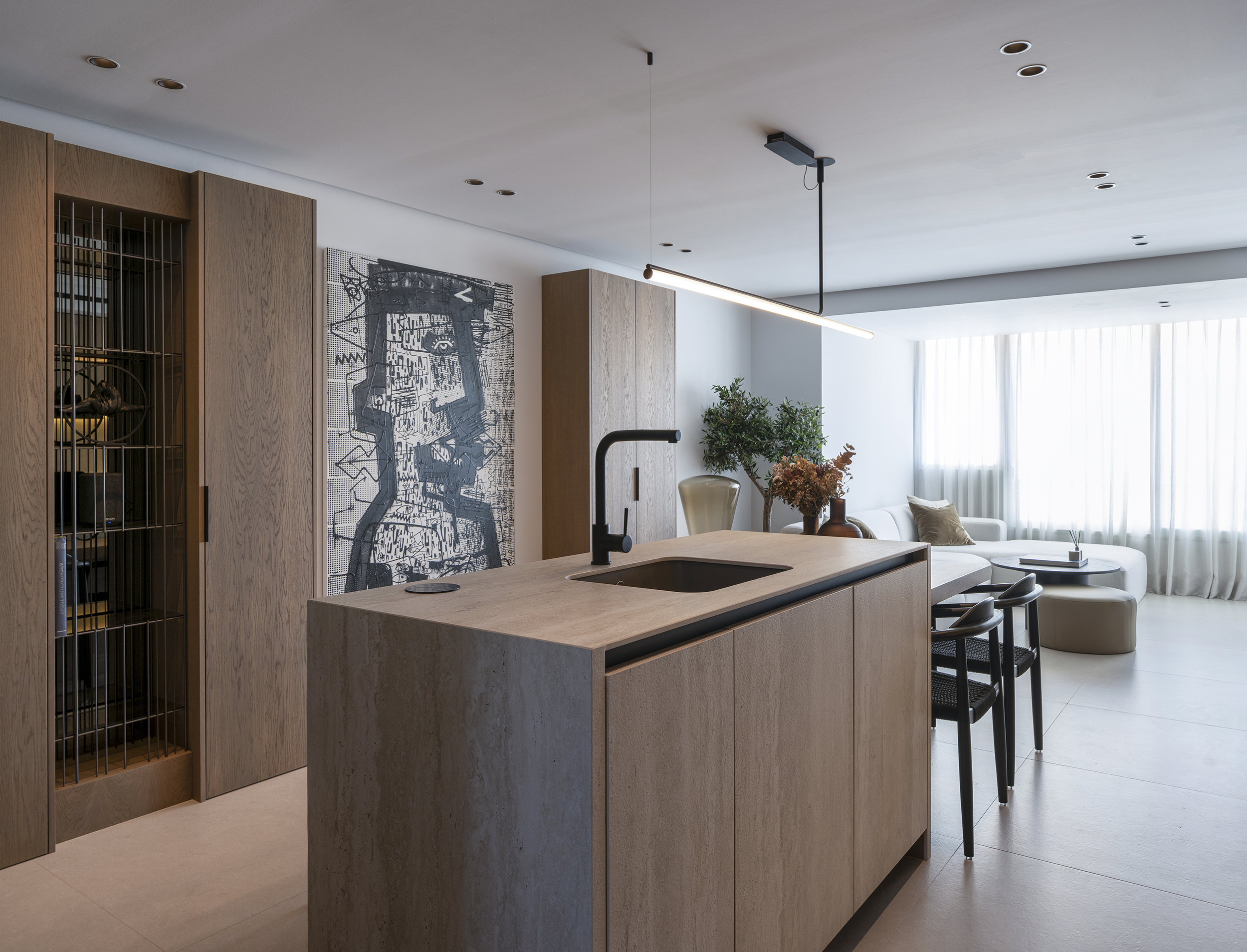 Elegant Apartment with Terrace and Pool in Marbella’s City Centre