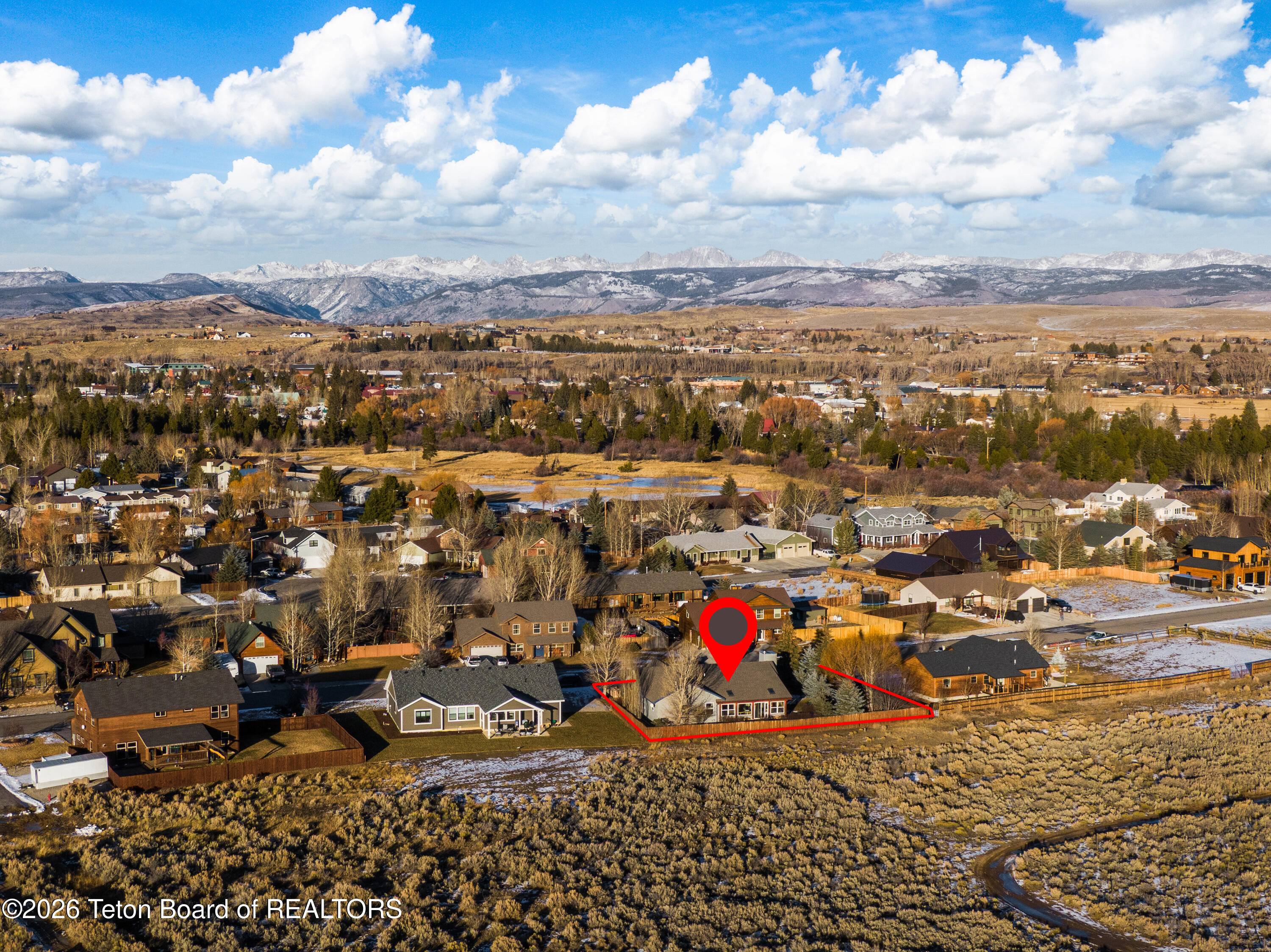 Downtown Lifestyle , Mountain Living!