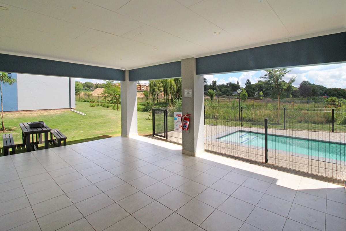 Modern 2-Bedroom Apartment for Sale in Erand Creek Estate – Midrand