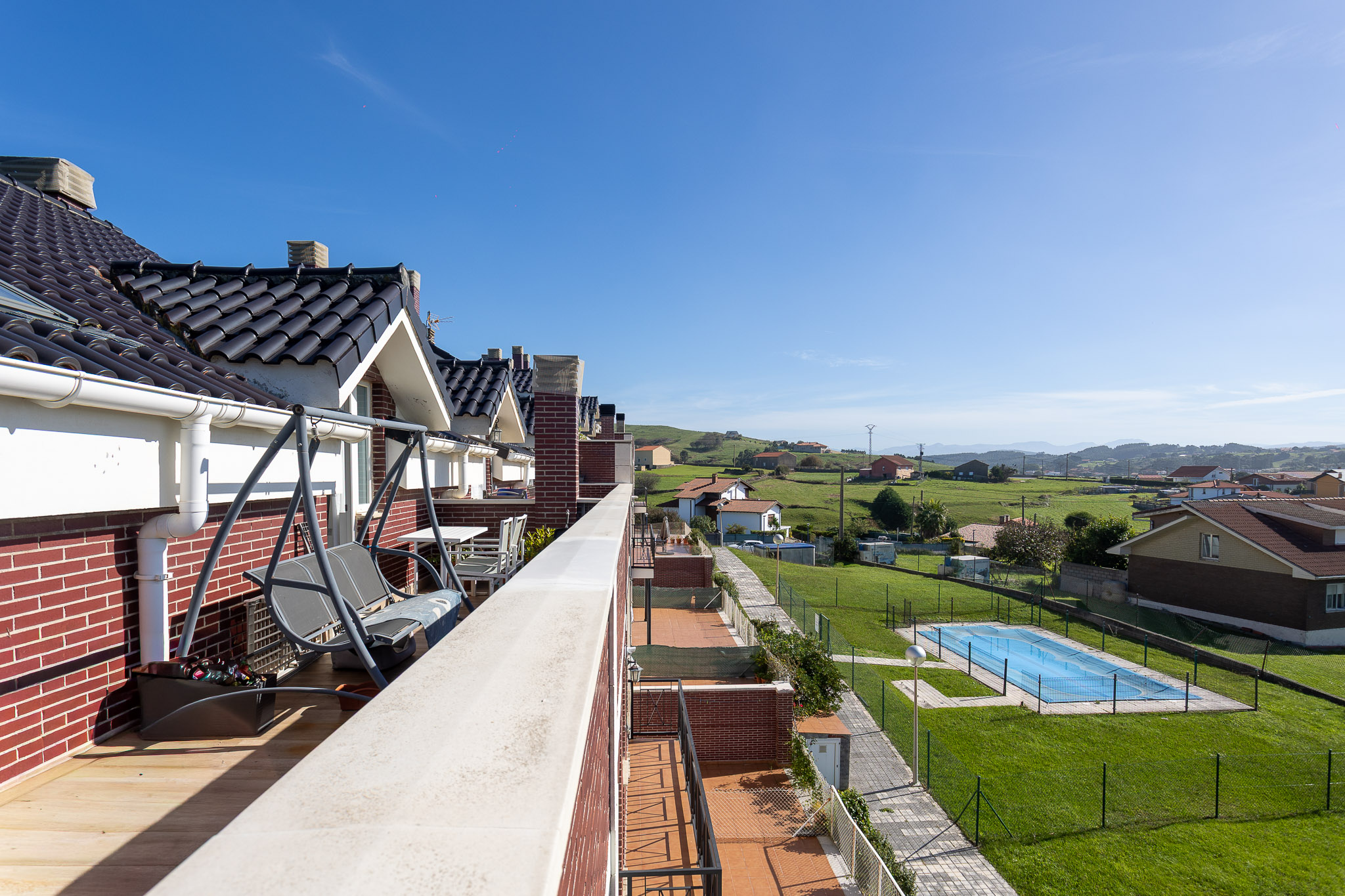 Penthouse with pool, terraces and panoramic views in Cuchía