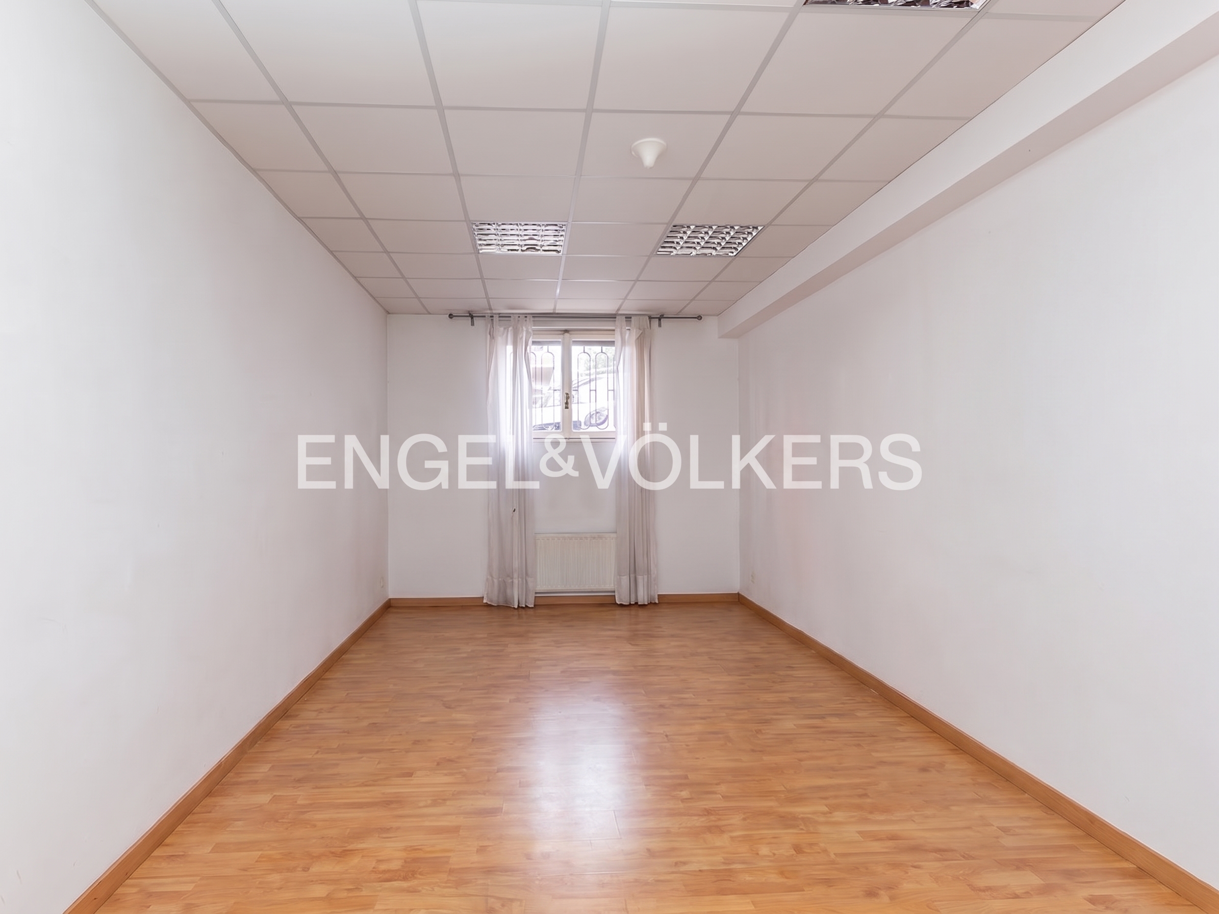 Office—studio apartment in Casaletto area [AI-modified]