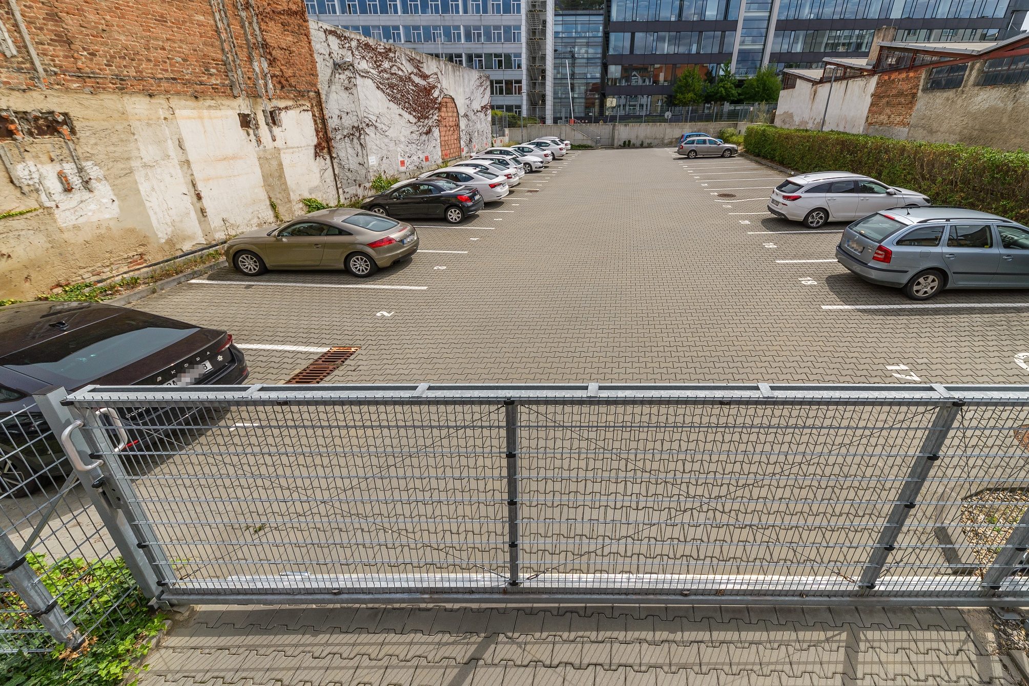 Convenient business parking