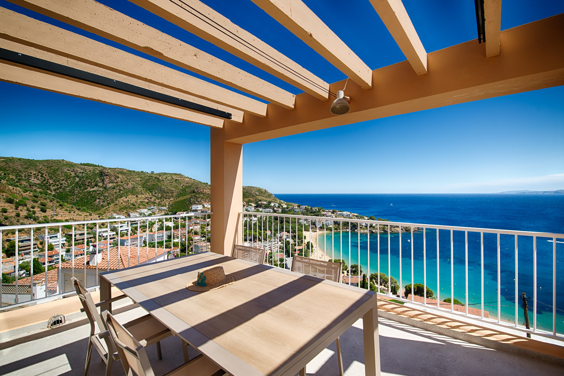 Maisonette-Wohnung mit großer Terrasse, Aussicht in Almadraba