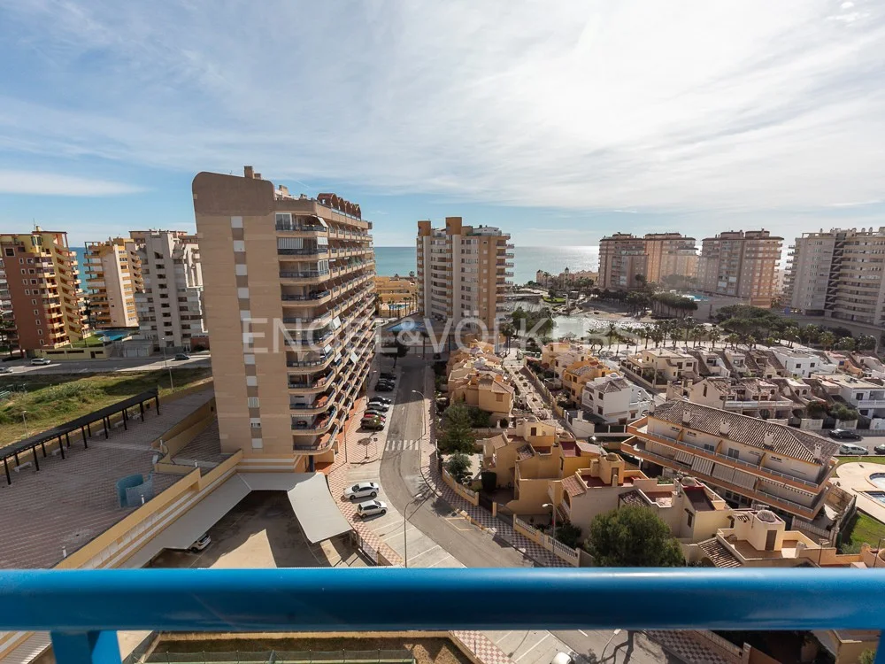 Cozy apartment with views and parking in Playa de Tavernes