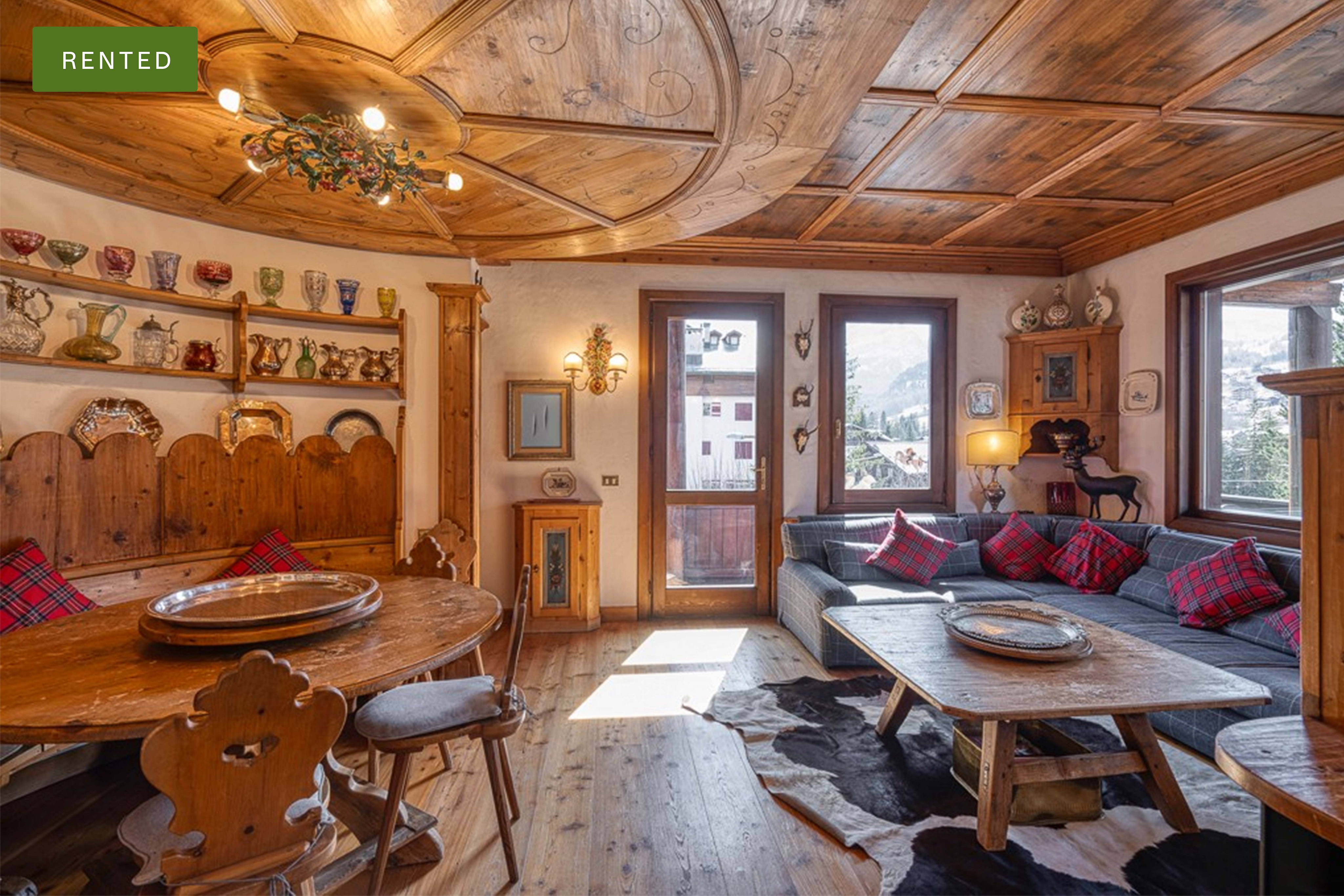Bright apartment at walking distance from the center