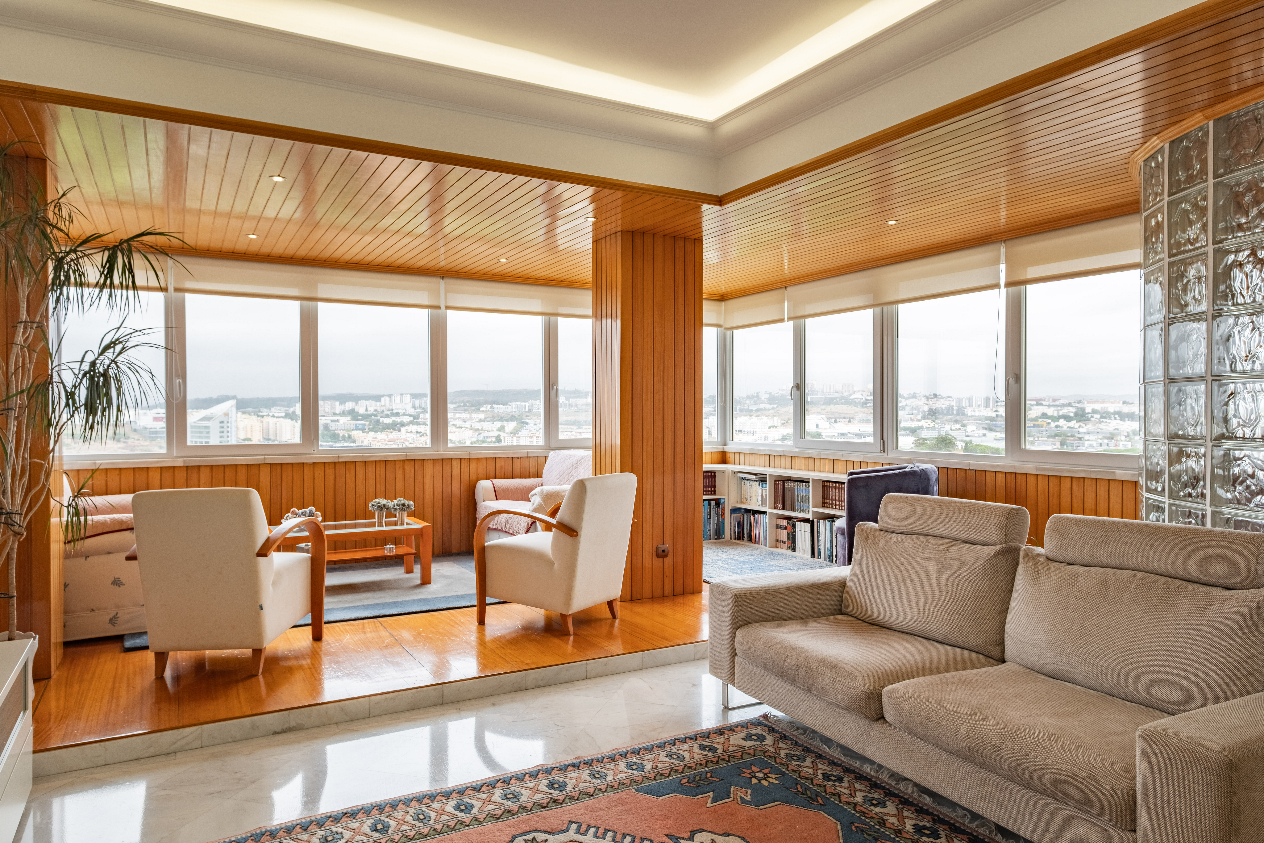 3-Bedroom Apartment in Restelo Towers