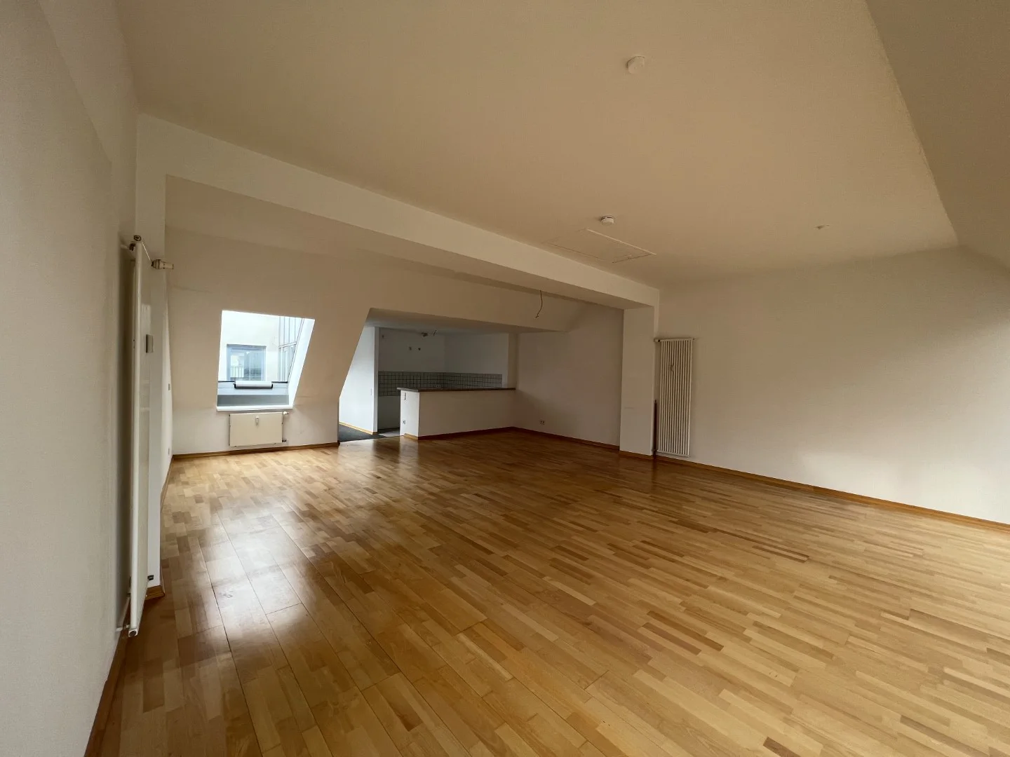 2-Zimmer-Wohnung mit Dachterrasse am Puls der Stadt - Photo 2
