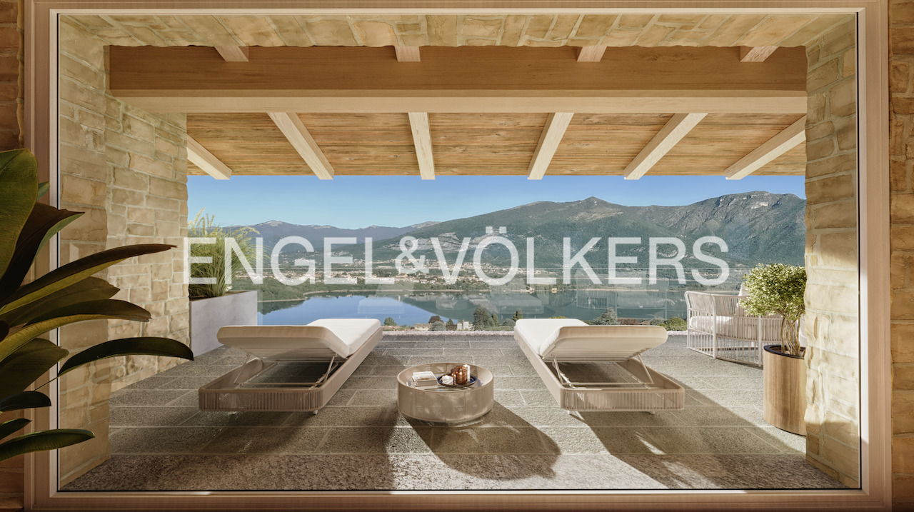 Neu gebaute Penthouse-Apartments mit Terrasse mit Blick auf den Oggiono See