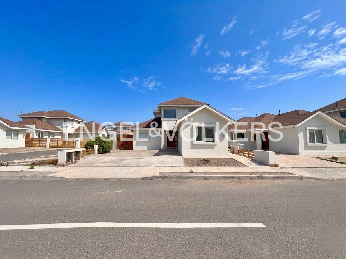 Venta de casa en Serena Golf
