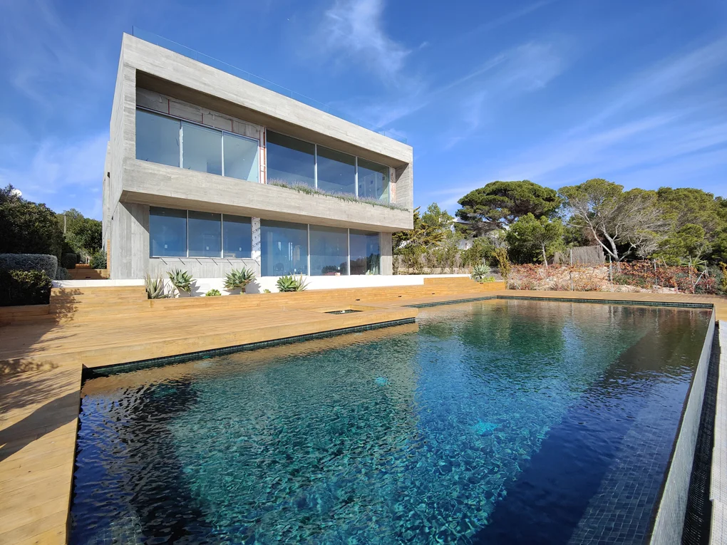New built villa frontline to the sea in Cala Pi