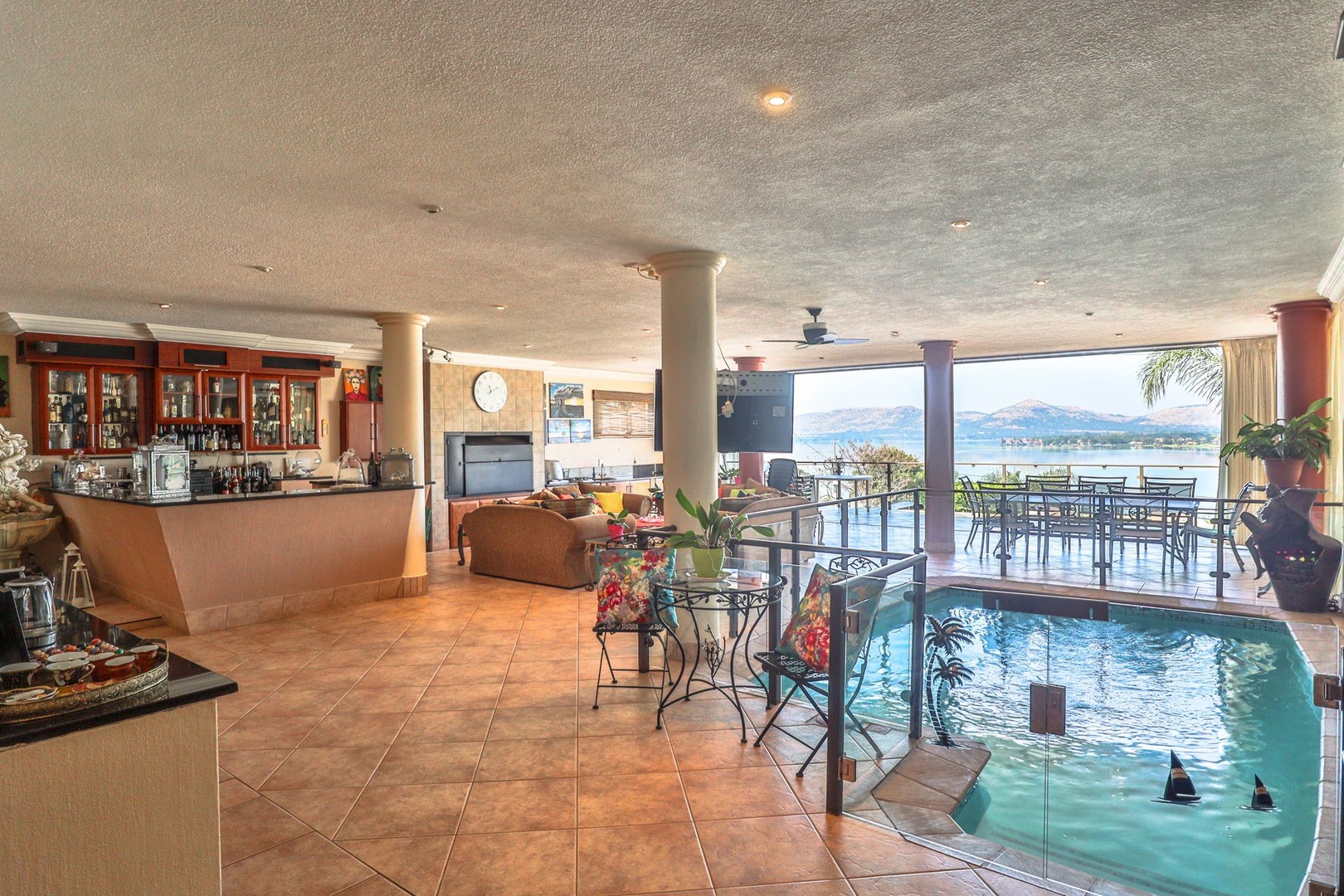 Simply Stunning Kosmos home!