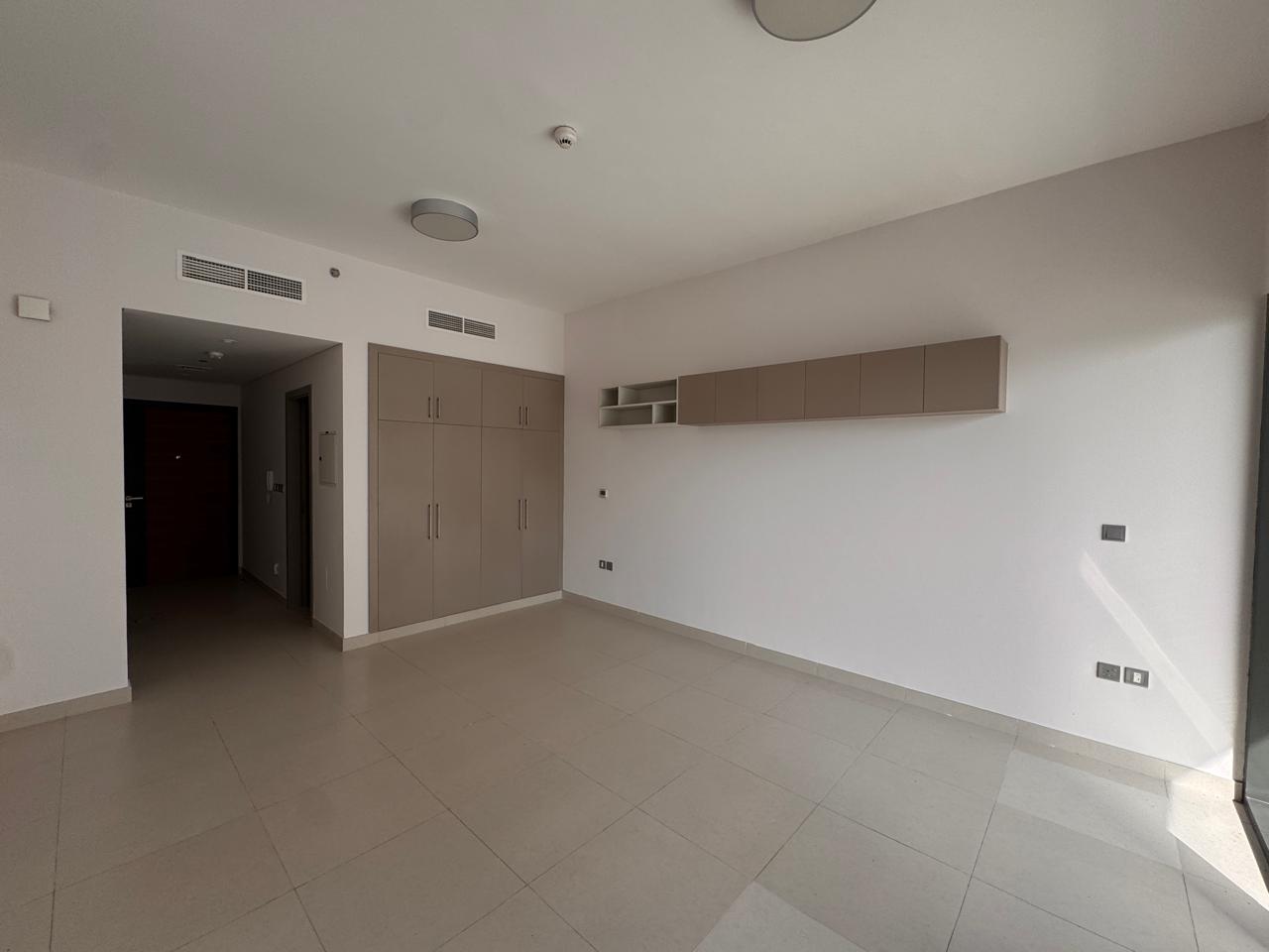Unfurnished I Low Rise | Balcony