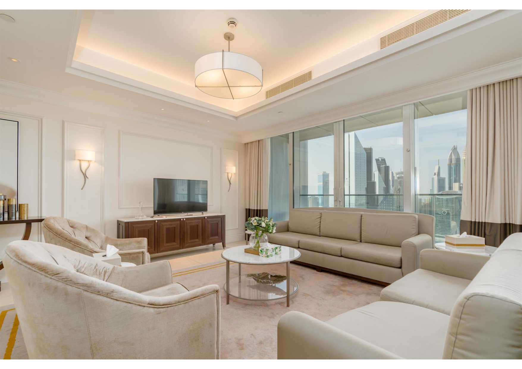 Luxurious | Panoramic Skyline Views | Penthouse