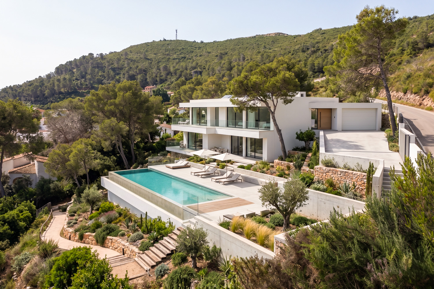 Sloping mountain plot in the Vall d'Aigües Vives development in La Barraca