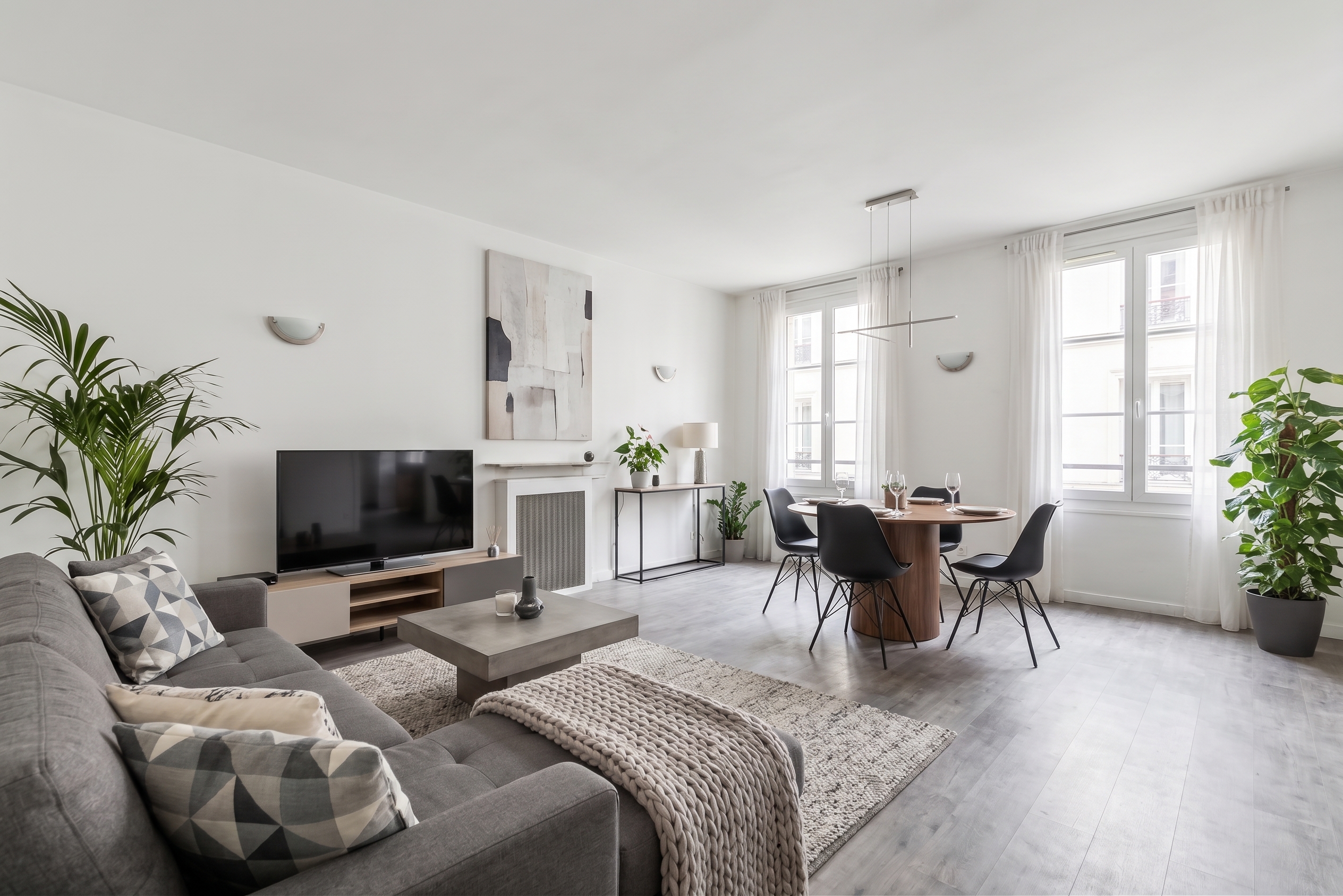 Paris XVII-Pereire-Wagram - 34sqm Apartment - Art Deco Building