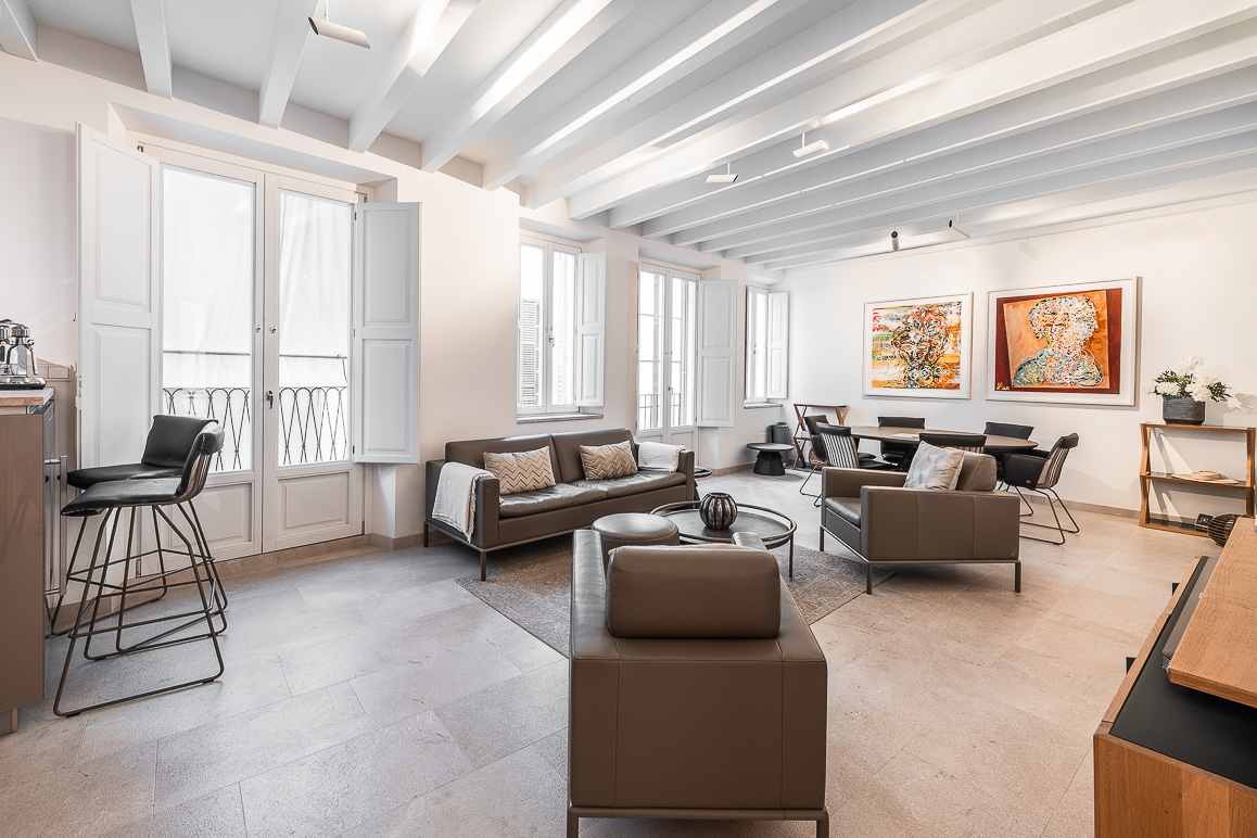 Apartament de luxe amb pati privat i ascensor
