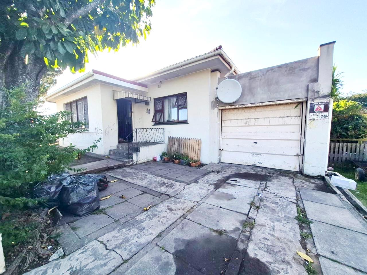 Enchanting 3-Bedroom House for Sale !